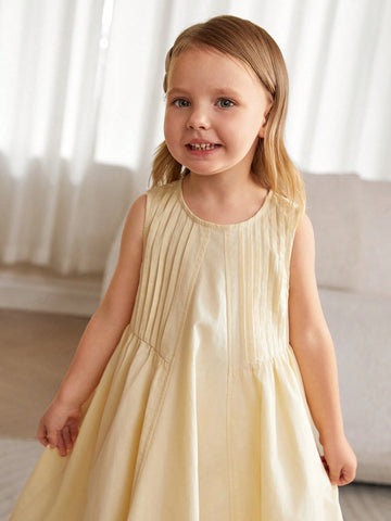Cozy Cub Young Girl Apricot Round Neck Soft, Comfortable & Breathable Sleeveless Dress, With Stripes Decoration, All-Match Style, Suitable For Casual Home Wear, Outing, Party, Amusement Park, Photography, Etc.