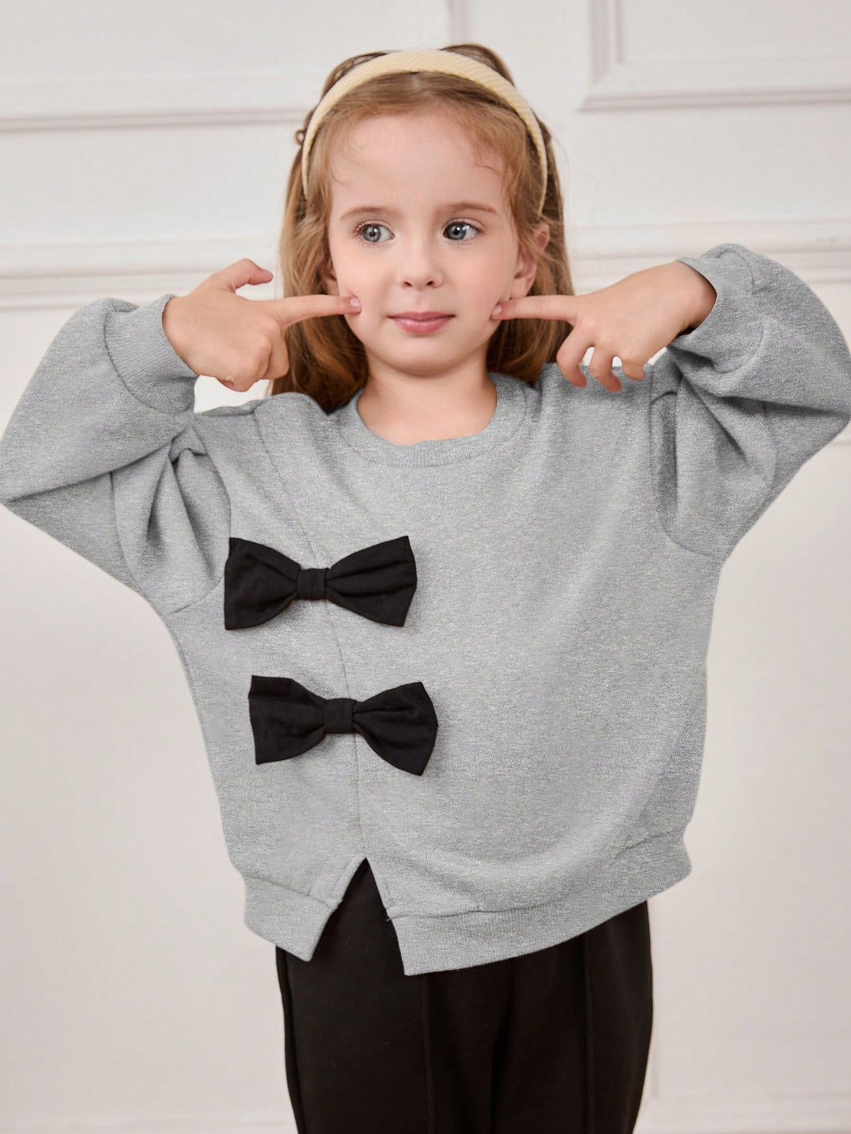 Cozy Pixies Young Girl 3D Bowknot Crew Neck Small Drop Shoulder Hoodie