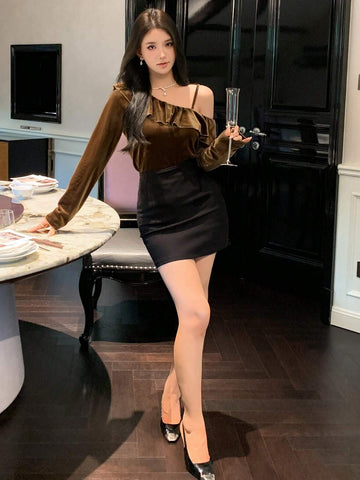 1pc Women Solid Color Ruffle Trim Ruffle Long Sleeve Velvet Blouse