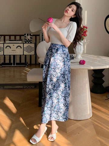 DAZY 2pcs/Set Women's Solid Color Square Neck Short Bubble Sleeve Tight T-Shirt With Floral Print Full-Length Skirt