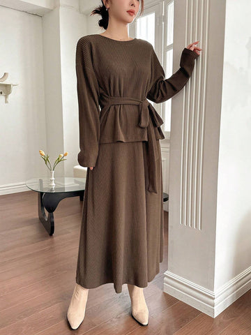 DAZY 2pcs Women Set: Solid Color Loose Drawstring Round Neck T-Shirt And Skirt