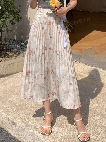 DAZY Allover Print Pleated Skirt