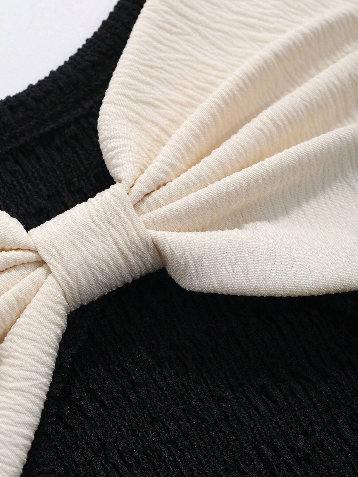 DAZY Big Bow Knot Decorated T-Shirt, Suitable For Daily Wear