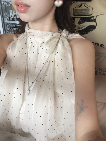 DAZY Bowknot Neck Loose Polka Dot Sleeveless Blouse