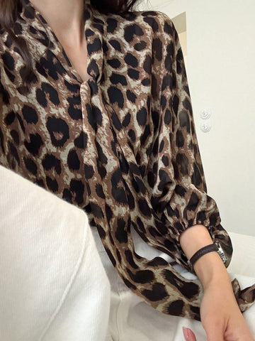 DAZY Chiffon Leopard Print Tie Collar Lantern Sleeve Women's Blouse, Suitable For Vacation, Spring/Summer