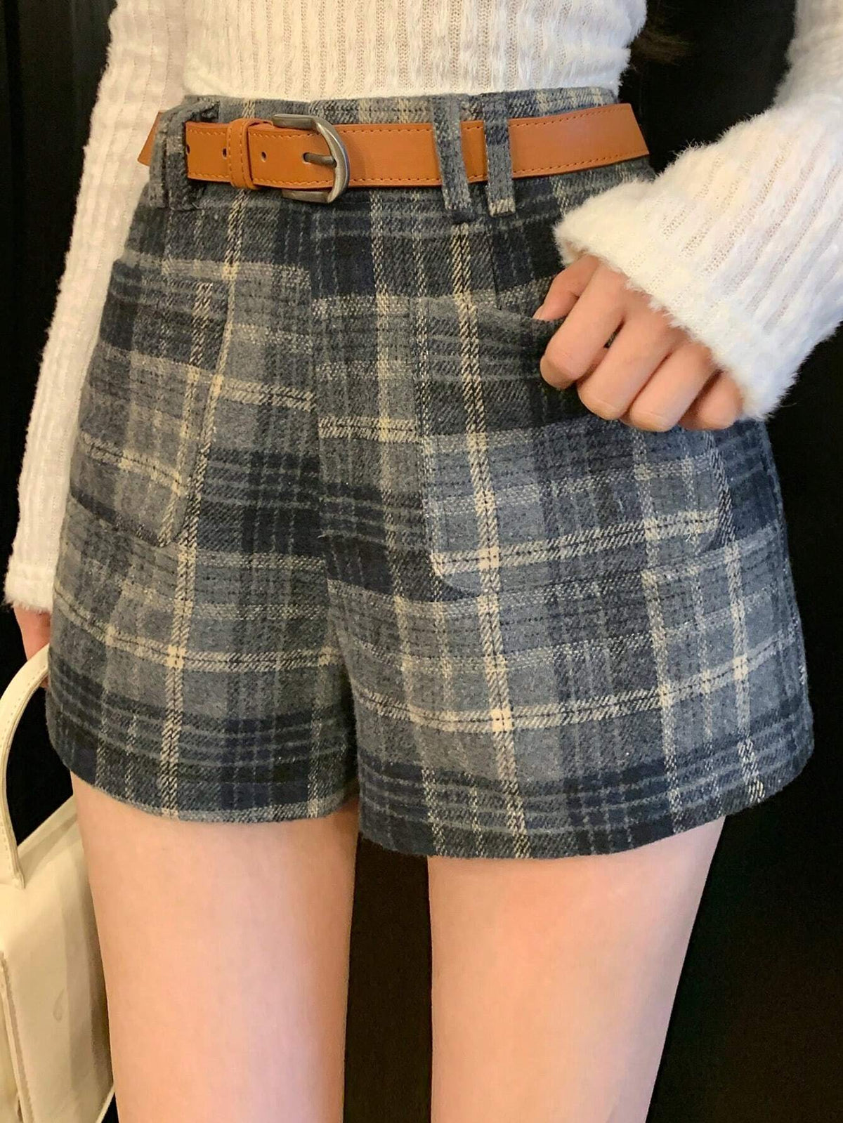 DAZY Collegiate Vintage Plaid Casual Straight Leg Shorts For Women, Belt Not Included