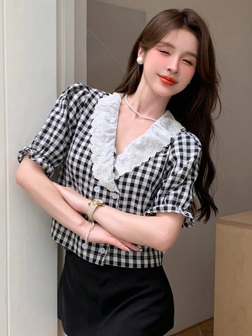 DAZY Contrast Lace Short Sleeve Button-Down Women's Shirt