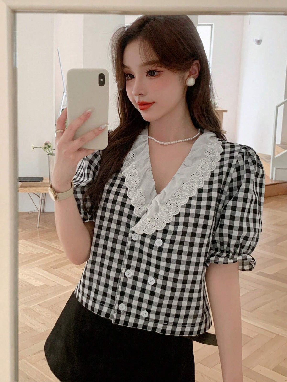 DAZY Contrast Lace Short Sleeve Button-Down Women's Shirt