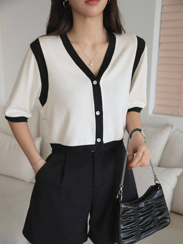 DAZY Contrast Trim Button Front Tee