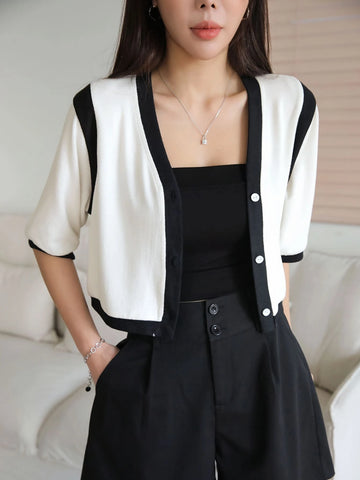 DAZY Contrast Trim Button Front Tee