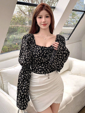 DAZY Floral Print Short Bell Sleeve Crop Top For Women With Tie And Pleats