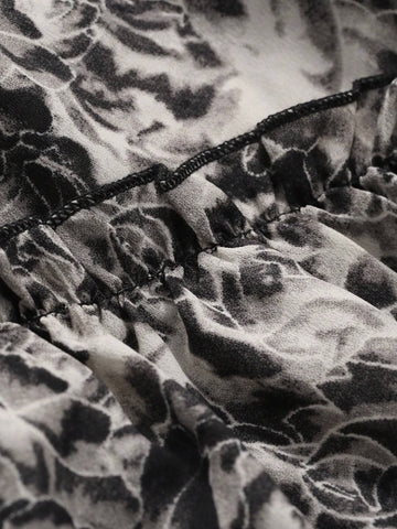 DAZY Floral Short Sleeve Sweetheart Neckline Waist Cinched Lace Trim Women's Blouse