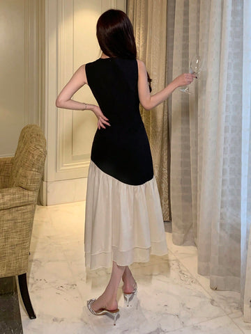 DAZY Ladies' Contrast Color Ruffle Hem Sleeveless Dress