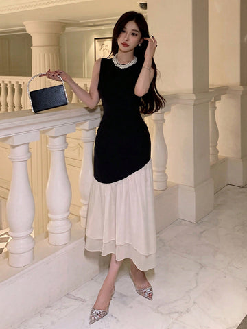 DAZY Ladies' Contrast Color Ruffle Hem Sleeveless Dress