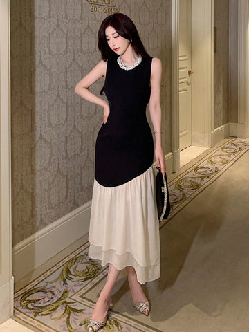 DAZY Ladies' Contrast Color Ruffle Hem Sleeveless Dress