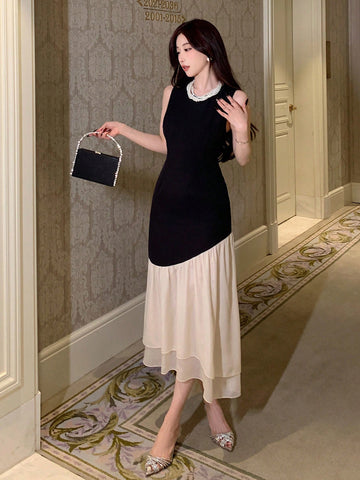DAZY Ladies' Contrast Color Ruffle Hem Sleeveless Dress