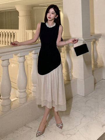 DAZY Ladies' Contrast Color Ruffle Hem Sleeveless Dress