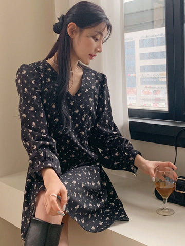 DAZY Ladies' Long Sleeve Mini Floral Dress