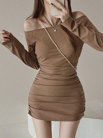 DAZY Ladies' Solid Color Off Shoulder Halter Neck Long Sleeve Dress