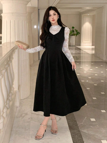 DAZY Ladies' V-Neck Sleeveless Bell Sleeve Hem Elegant Sweet Fashion Dress