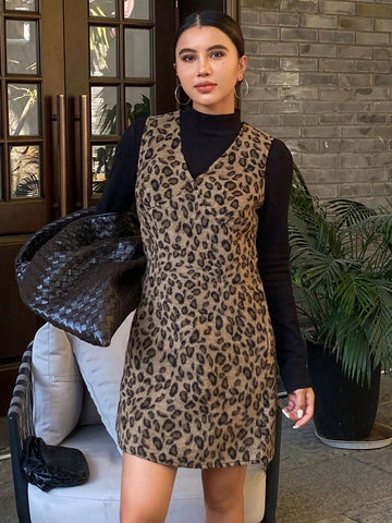 DAZY Leopard Print Sleeveless V-Neck Mini Bodycon Dress For Women