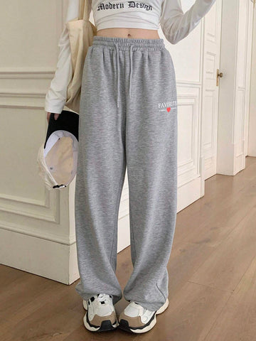 DAZY Letter Graphic Drawstring Waist Sweatpants