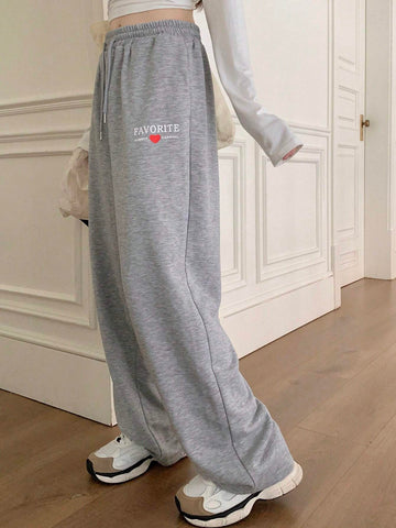 DAZY Letter Graphic Drawstring Waist Sweatpants