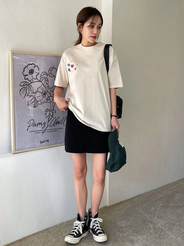 DAZY Planet & Heart Print Drop Shoulder Tee