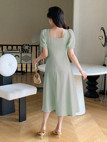 DAZY Solid Color A-Line Short Sleeve Dress With Gathered Waist And Balloon Sleeves
