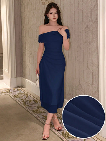 DAZY Solid Color Off-Shoulder Dress
