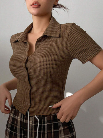 Solid Color Texture Fabric Turn-Down Collar Cropped Short Sleeve Women's T-Shirt With Front Buttons