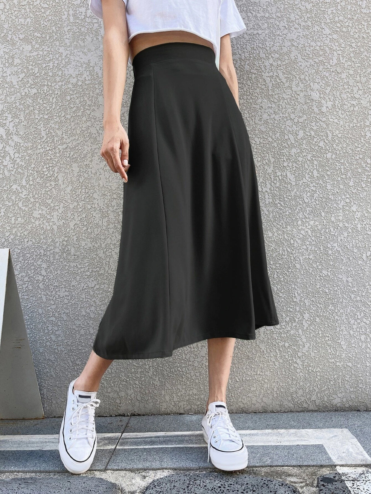 DAZY Solid High Waist Flared Skirt