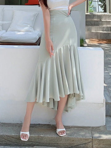 DAZY Solid Mermaid Hem Skirt