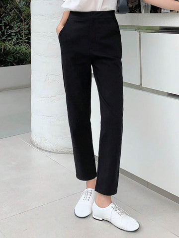 DAZY Solid Straight Leg Cropped Pants