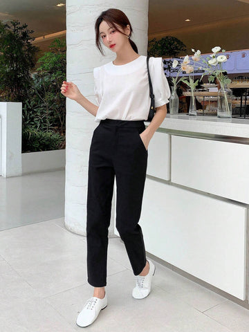 DAZY Solid Straight Leg Cropped Pants