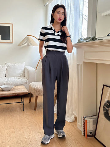 DAZY Striped Print Contrast Collar Tee