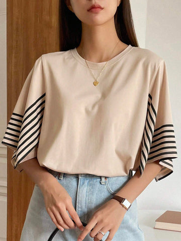 DAZY Striped Print Round Neck Tee