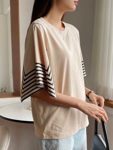 DAZY Striped Print Round Neck Tee