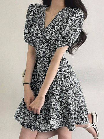 DAZY Summer Mini Floral Print Bubble Sleeve Dress