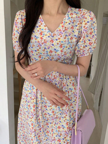 DAZY V-Neck Floral Print Dress