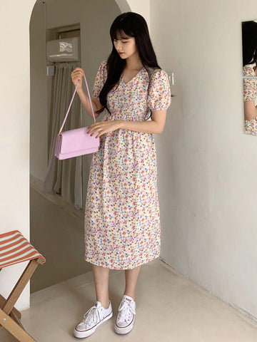 DAZY V-Neck Floral Print Dress