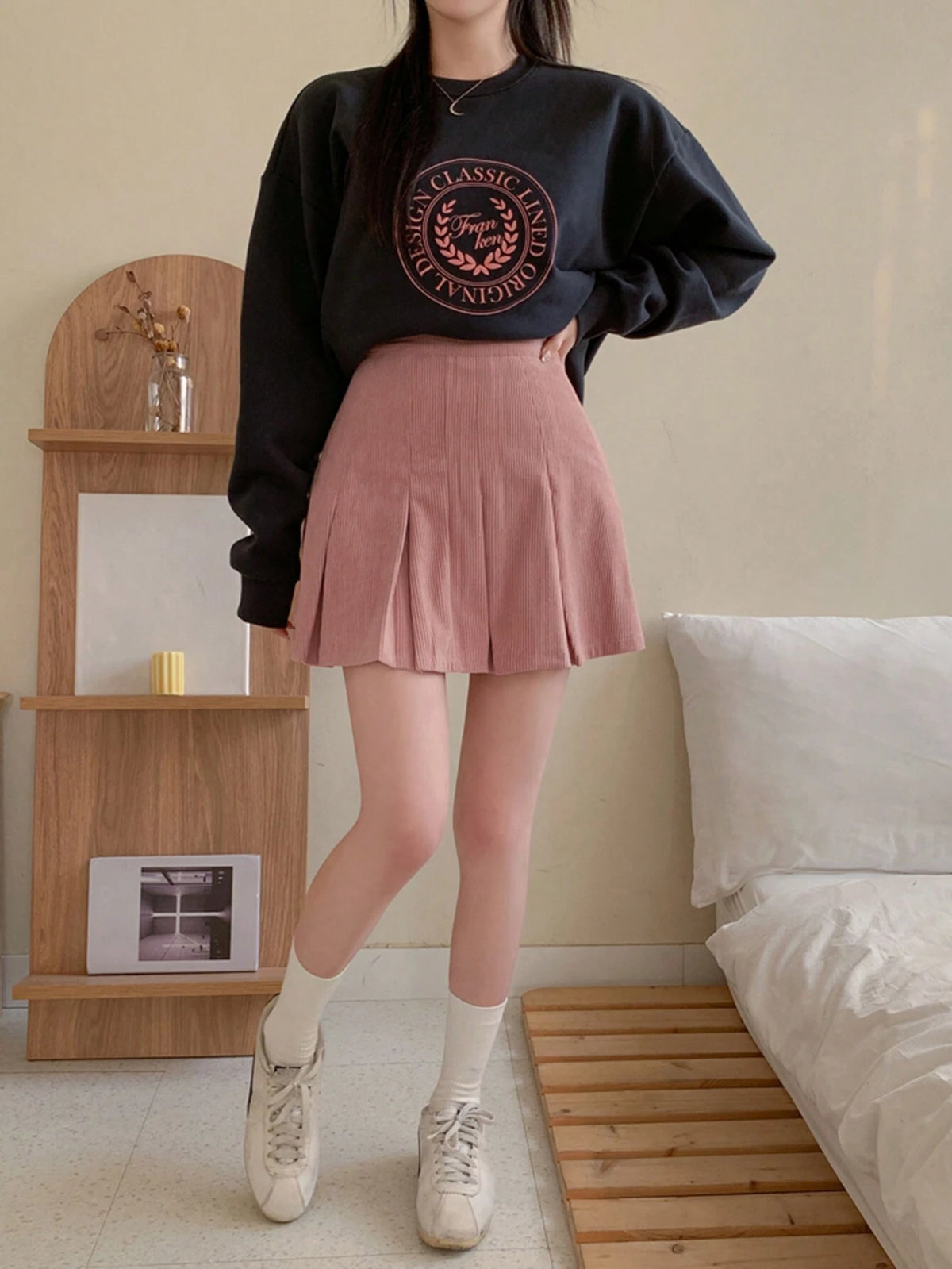 DAZY Women'S Corduroy Pleated Short Skirt