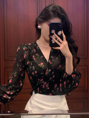 DAZY Women All Over Printed V-Neck Tie Shirt