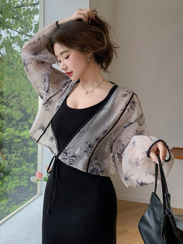 DAZY Women Colorblock Sheer Long Sleeve Floral Shirt With Piping Detail