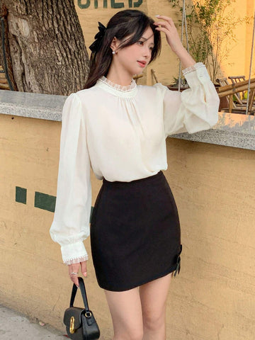 DAZY Women Pearl Decor Turtleneck Solid Color Casual Blouse