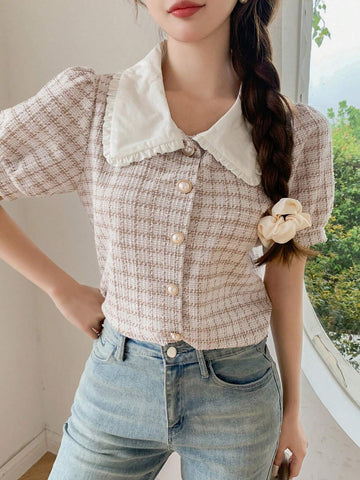 DAZY Women Short Sleeve Plaid Shirt With Contrasting Collar
