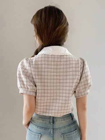 DAZY Women Short Sleeve Plaid Shirt With Contrasting Collar