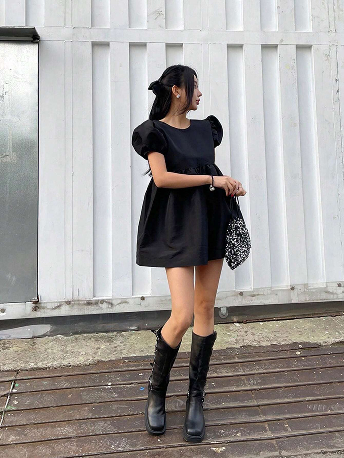 DAZY Women Solid Color Backless Bubble Sleeve Long Pullover Shirt