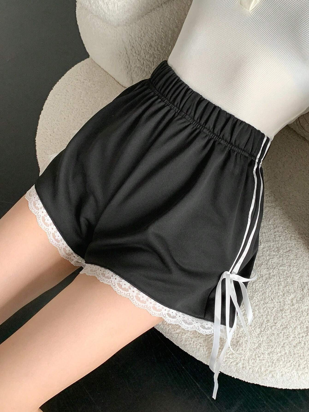 DAZY Women Striped Drawstring Contrast Color Panel Shorts