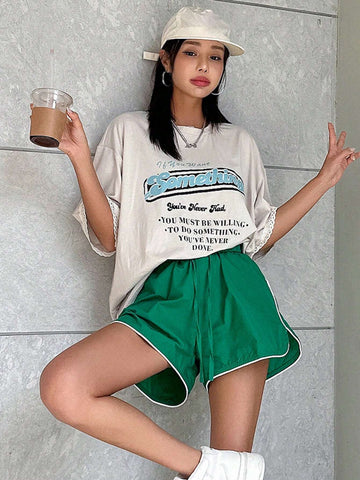 DAZY Women Summer Casual Short Sleeve Round Neck Oversized Graphic Tee